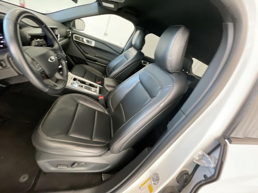 Thumbnail: 2020 Ford Explorer - 9