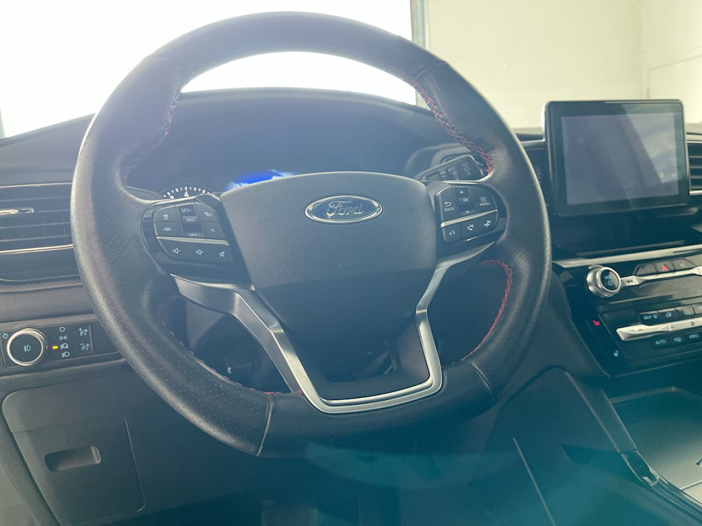 Thumbnail: 2022 Ford Explorer - 2