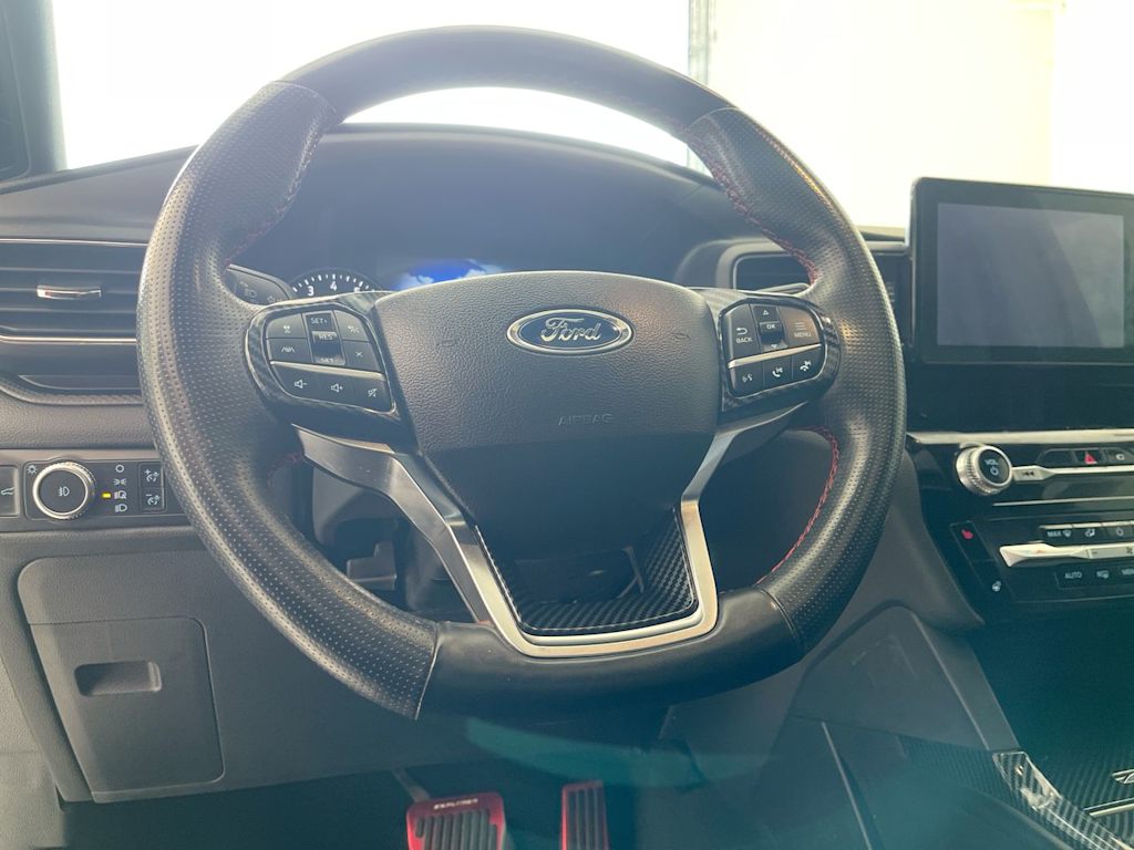 Thumbnail: 2022 Ford Explorer - 2