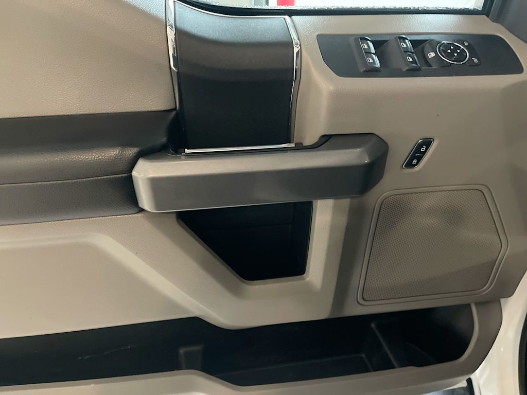 Thumbnail: 2017 Ford F-350 - 22