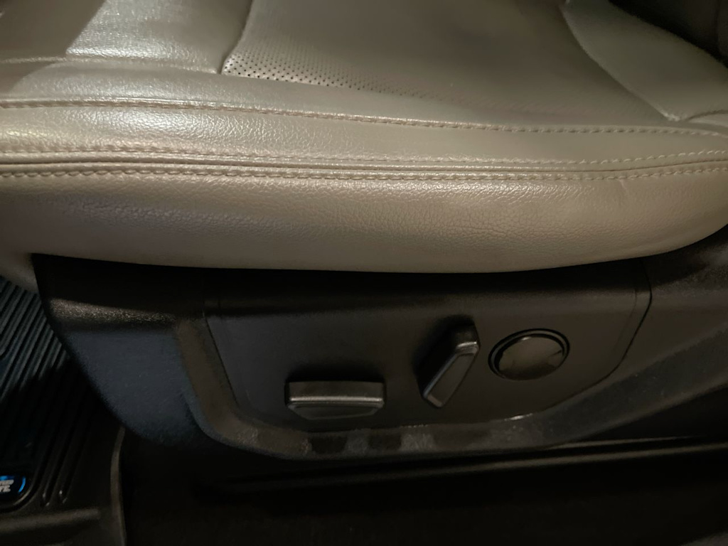 2019 Ford F-150 Lariat 22