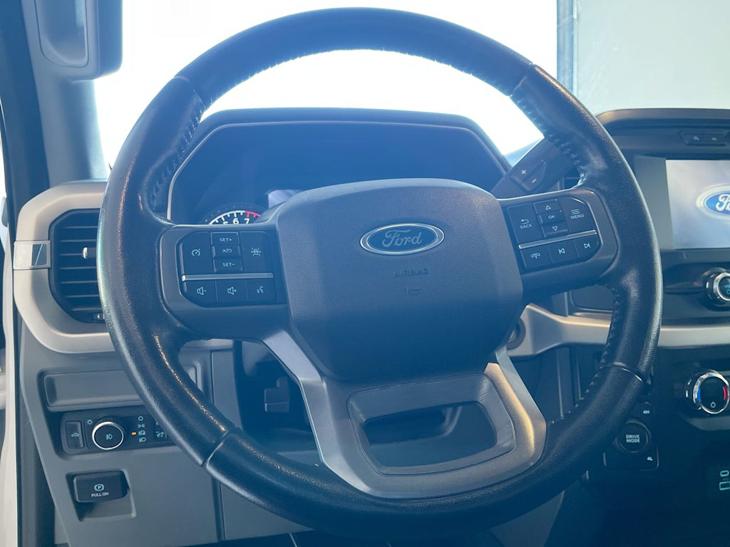 2021 Ford F-150 XLT 2