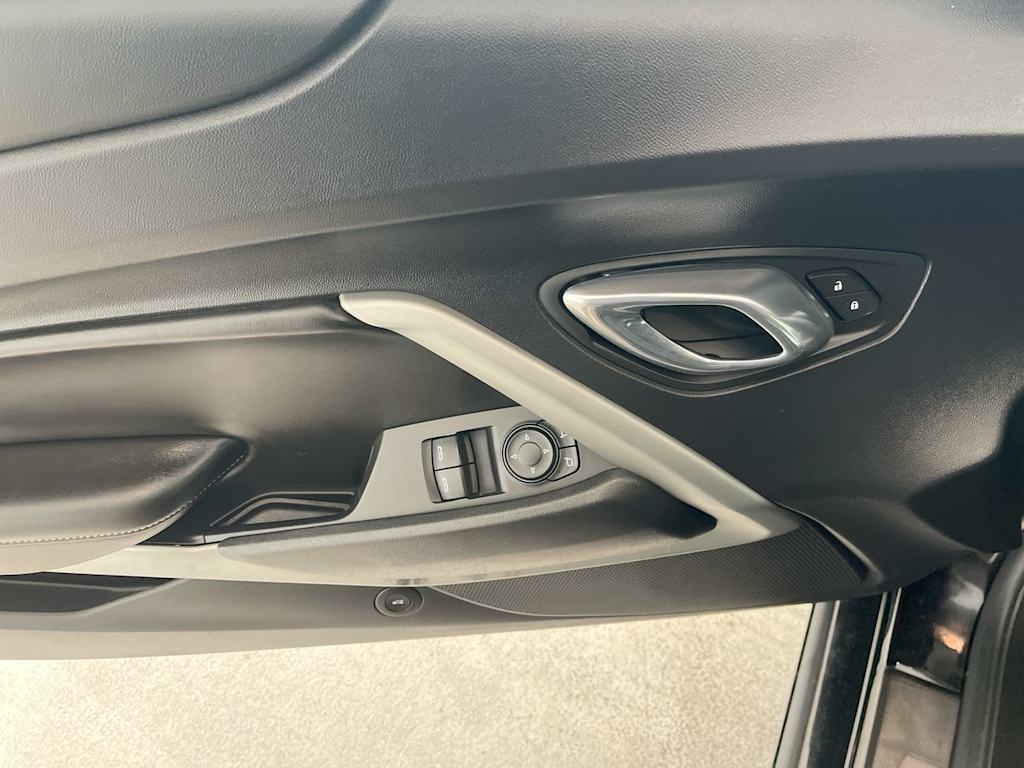 Thumbnail: 2016 Chevrolet Camaro - 22