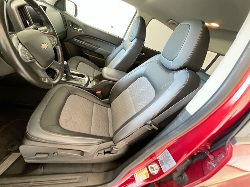 Thumbnail: 2021 Chevrolet Colorado - 9