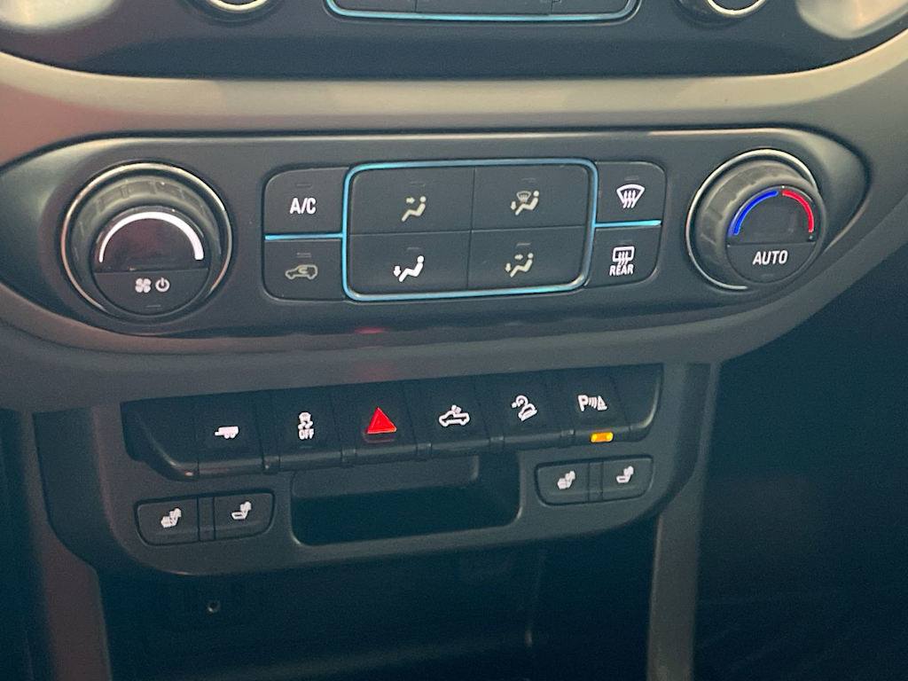 Thumbnail: 2019 Chevrolet Colorado - 25