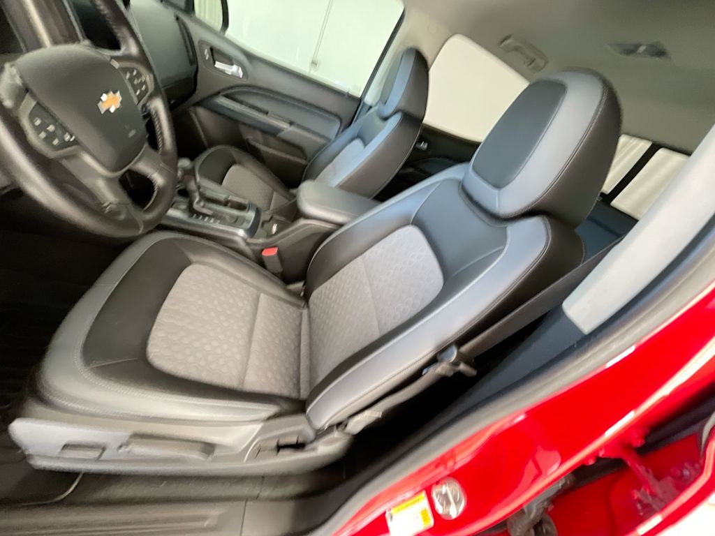 Thumbnail: 2019 Chevrolet Colorado - 8