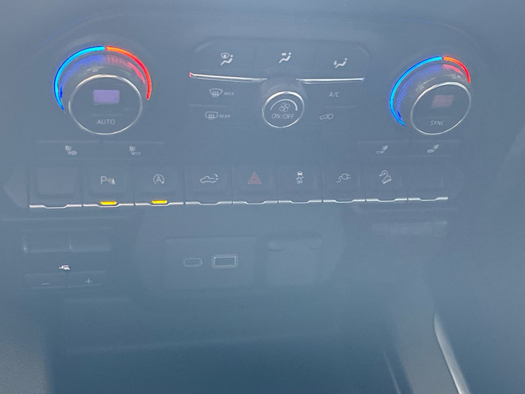 Thumbnail: 2021 Chevrolet Silverado 1500 - 26