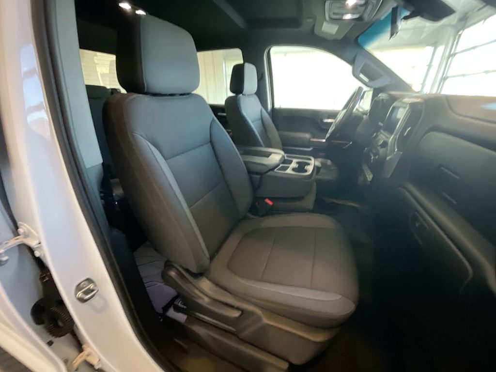 Thumbnail: 2020 Chevrolet Silverado 1500 - 11