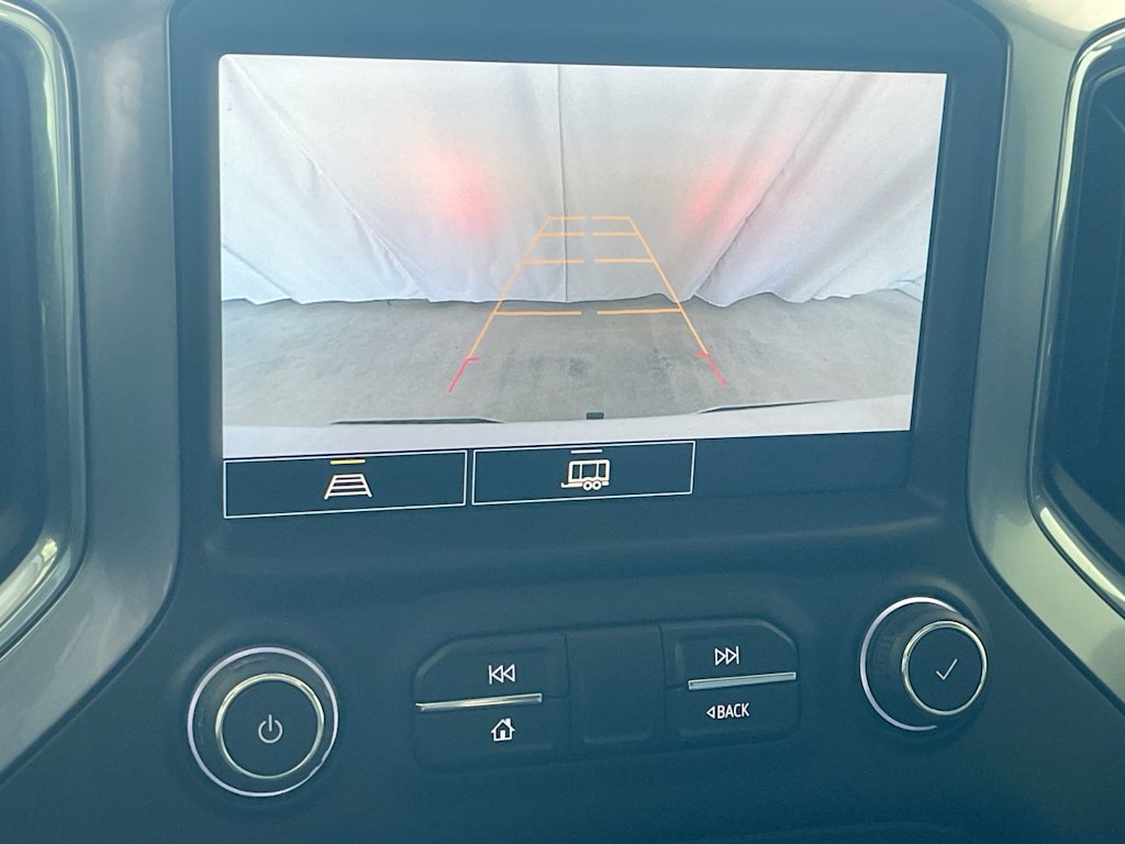 Thumbnail: 2021 Chevrolet Silverado 1500 - 23