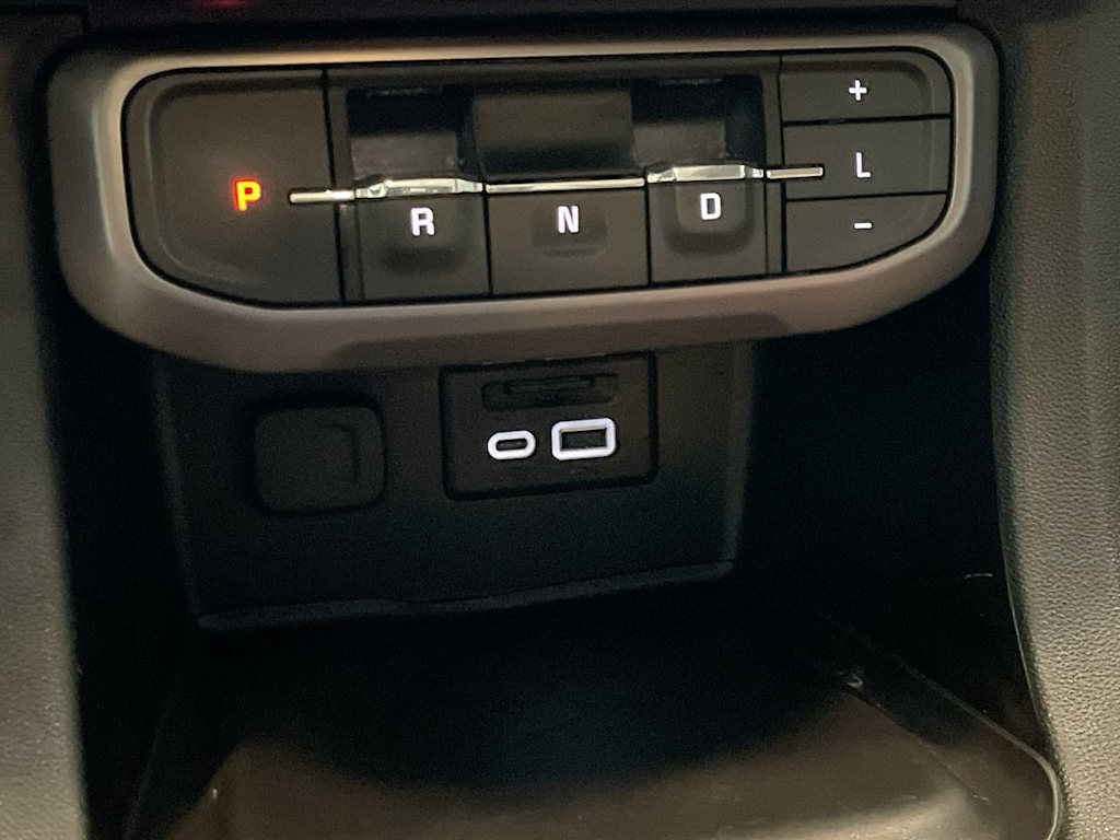 Thumbnail: 2020 GMC Acadia - 25