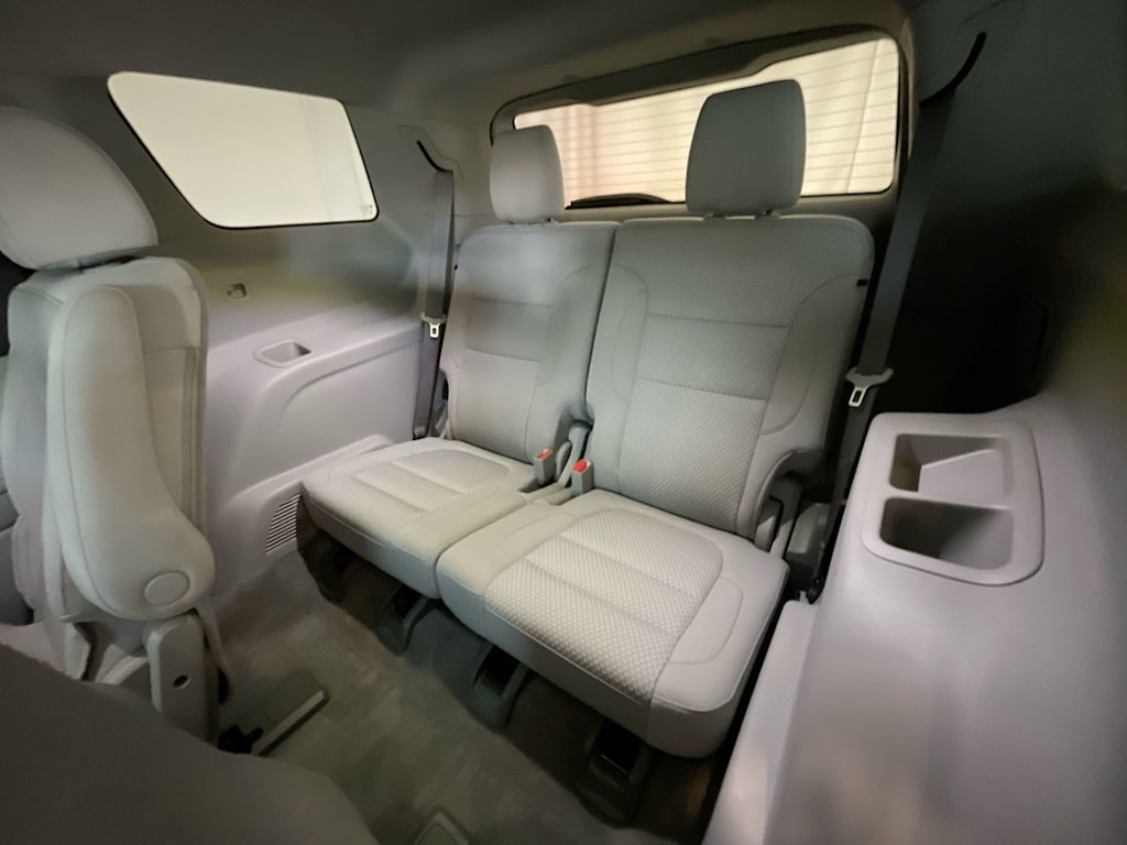 Thumbnail: 2022 GMC Acadia - 28