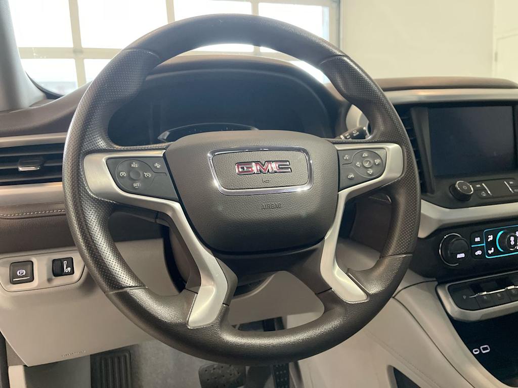 Thumbnail: 2022 GMC Acadia - 2