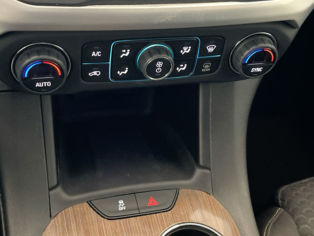Thumbnail: 2019 GMC Acadia - 26