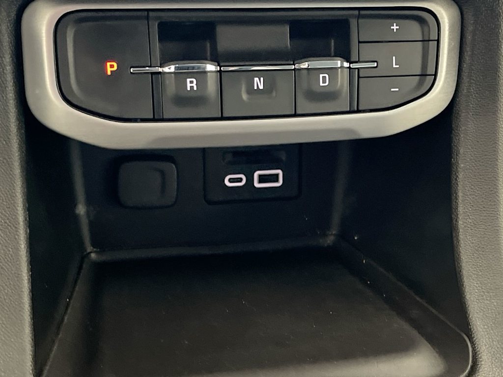 Thumbnail: 2023 GMC Acadia - 26