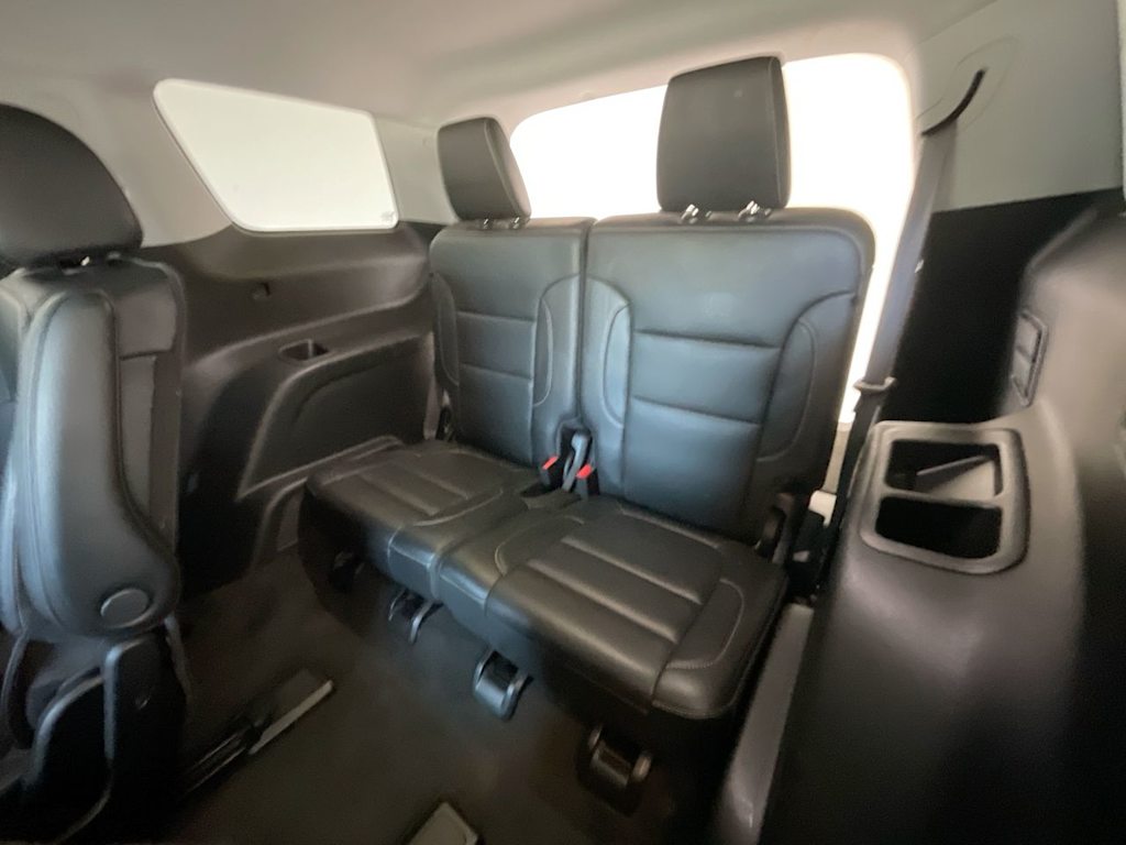 Thumbnail: 2023 GMC Acadia - 27