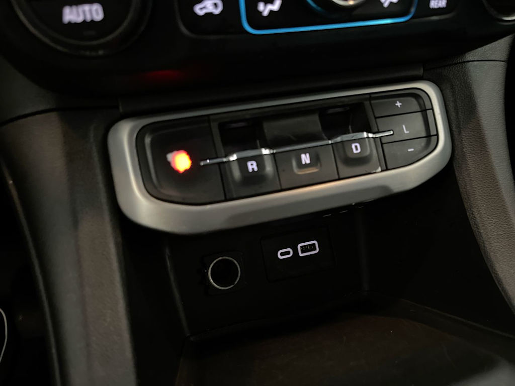 Thumbnail: 2020 GMC Acadia - 26