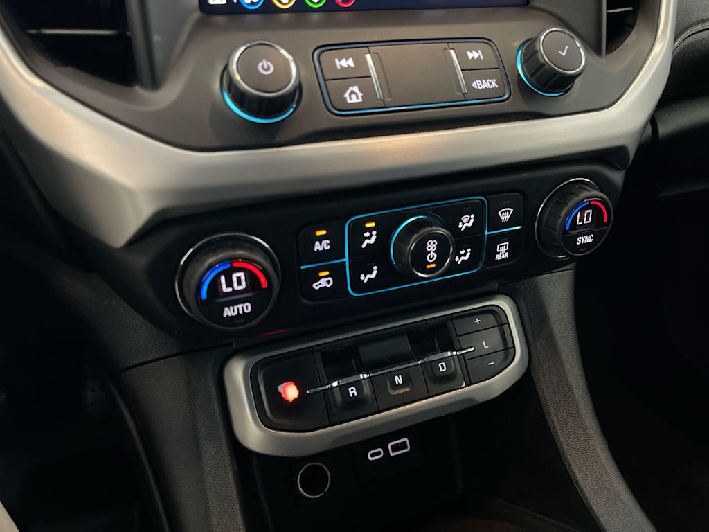 Thumbnail: 2020 GMC Acadia - 25