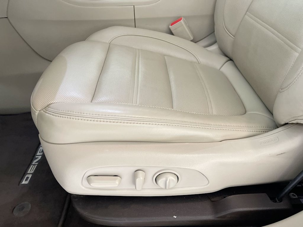 Thumbnail: 2019 GMC Acadia - 22