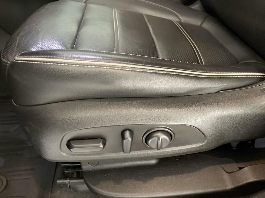 Thumbnail: 2018 GMC Acadia - 22