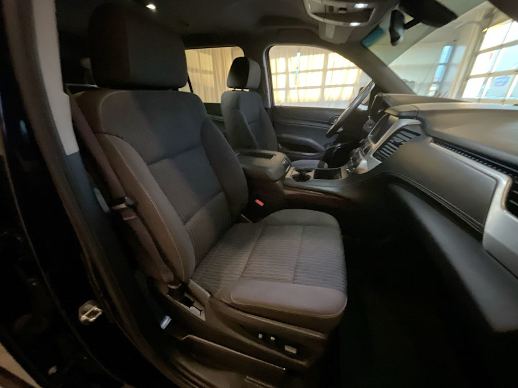 Thumbnail: 2017 GMC Yukon - 9