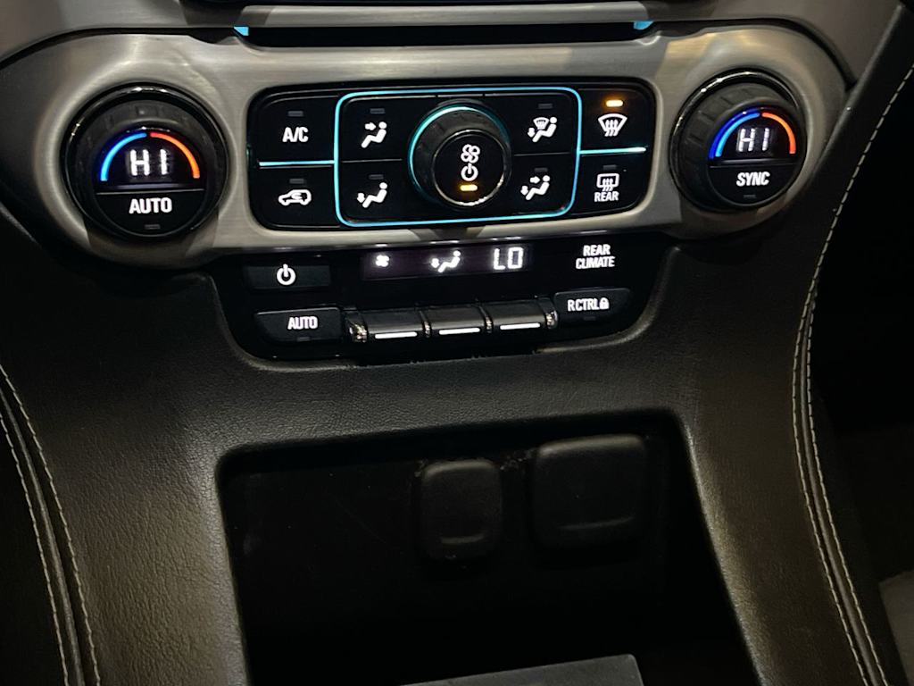 Thumbnail: 2017 GMC Yukon - 23