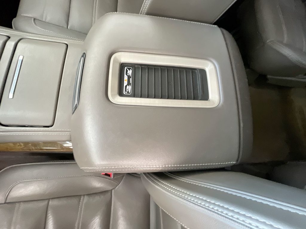 Thumbnail: 2017 GMC Yukon - 26