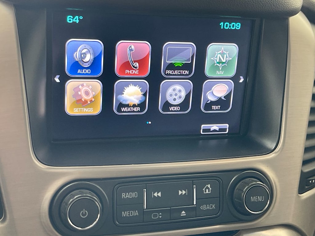 Thumbnail: 2017 GMC Yukon - 23