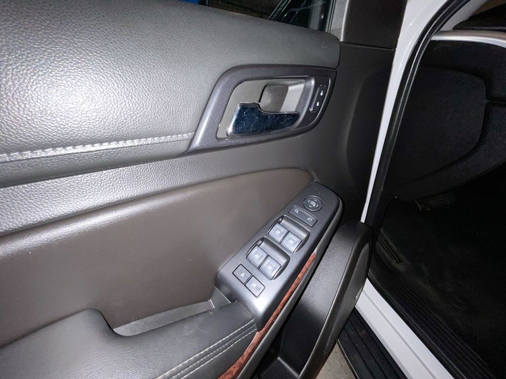 Thumbnail: 2018 GMC Yukon XL - 21