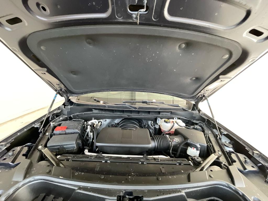 2023 GMC Yukon XL AT4 8