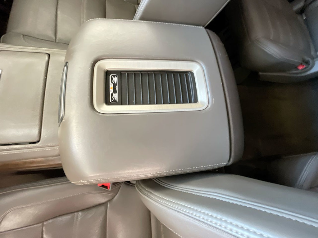Thumbnail: 2018 GMC Yukon XL - 27