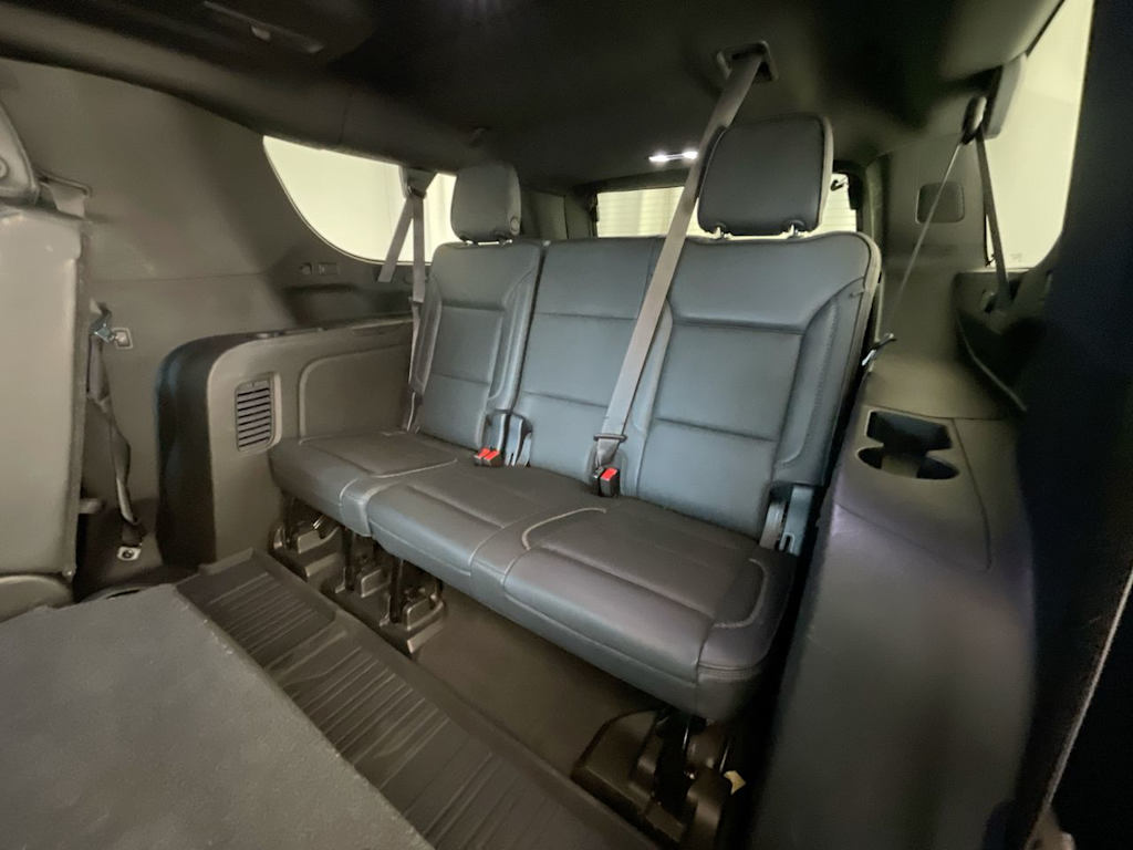 Thumbnail: 2021 GMC Yukon XL - 28