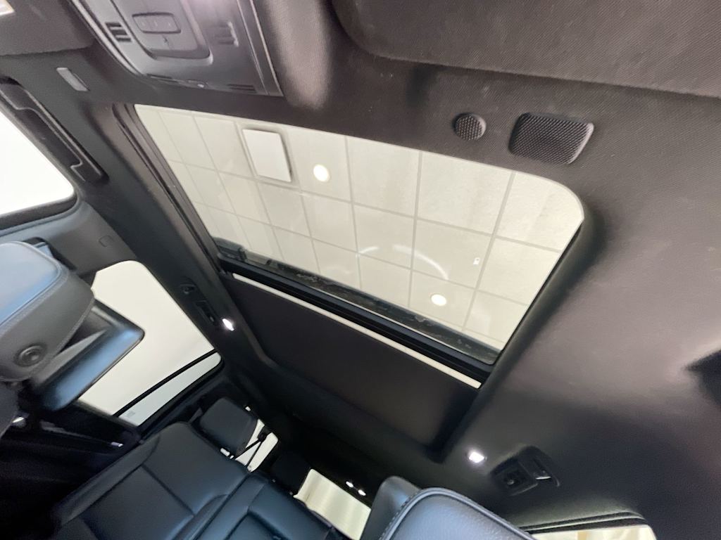 Thumbnail: 2021 GMC Yukon XL - 26