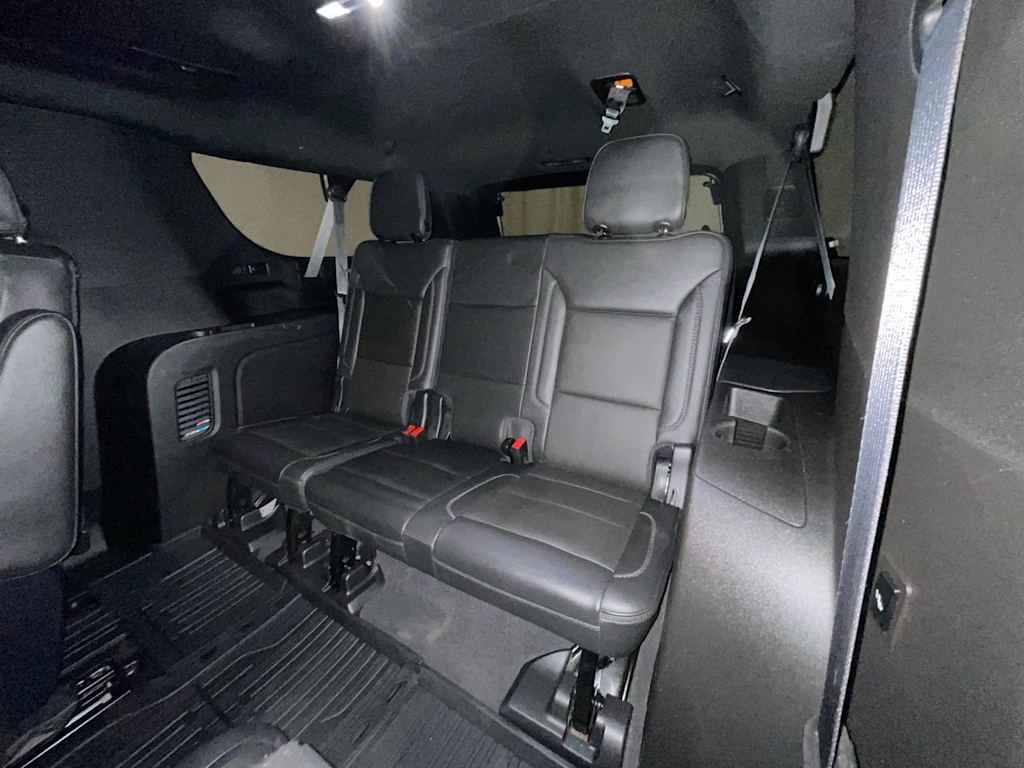 2022 GMC Yukon XL Denali 27