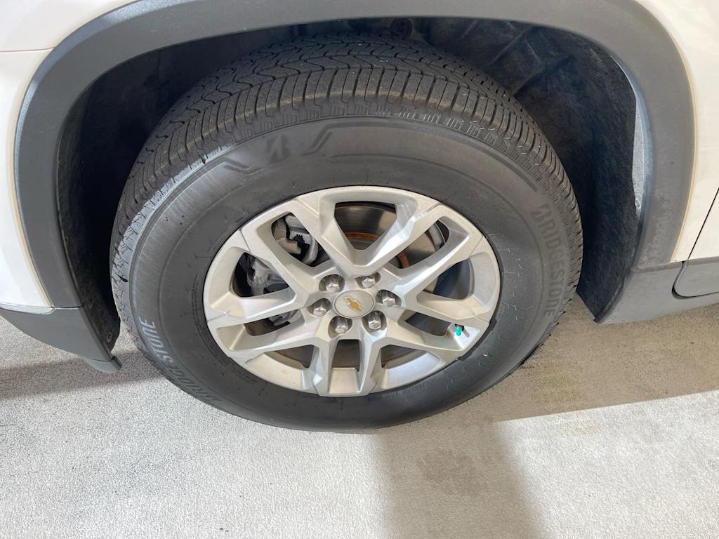 Thumbnail: 2021 Chevrolet Traverse - 7