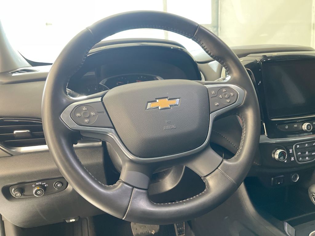 Thumbnail: 2021 Chevrolet Traverse - 2