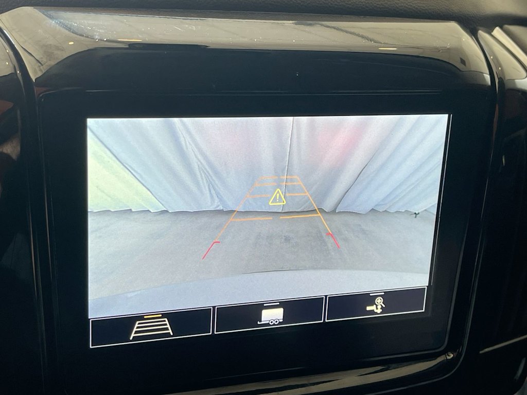 Thumbnail: 2021 Chevrolet Traverse - 23