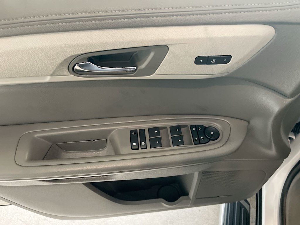 Thumbnail: 2017 Chevrolet Traverse - 22