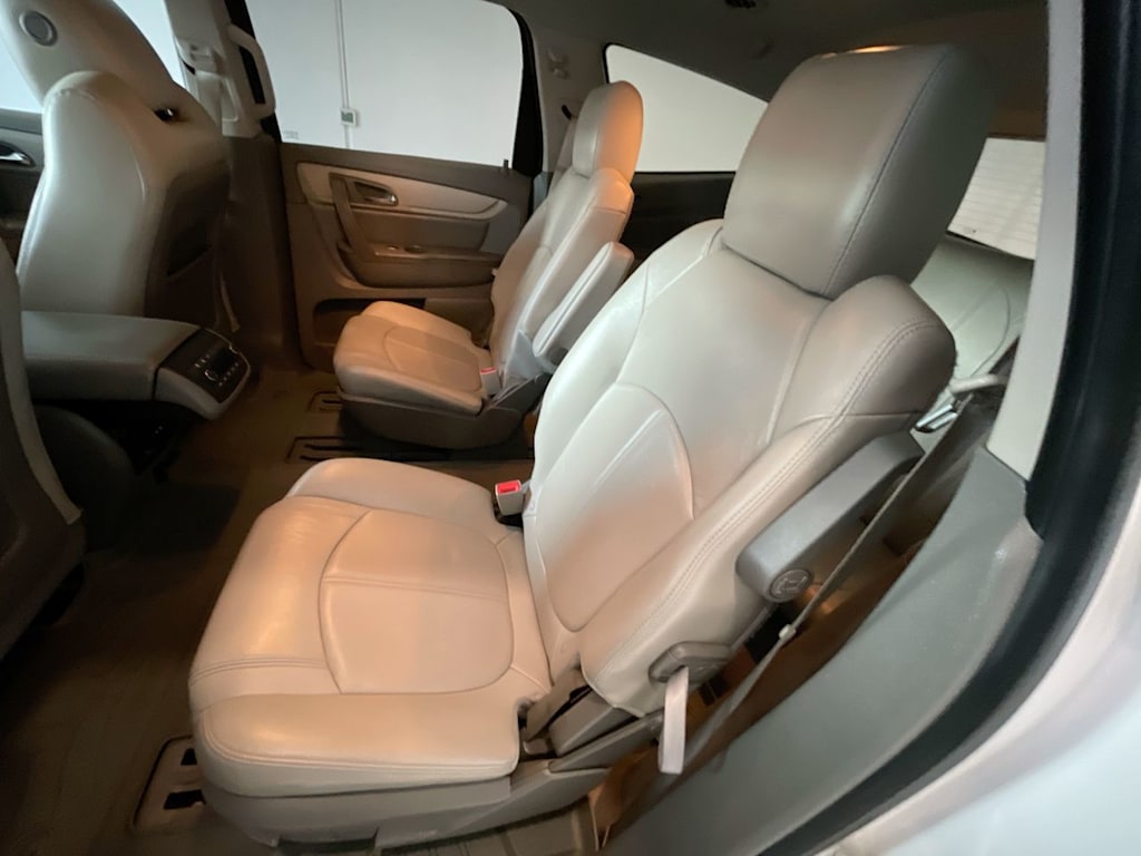 Thumbnail: 2017 Chevrolet Traverse - 10