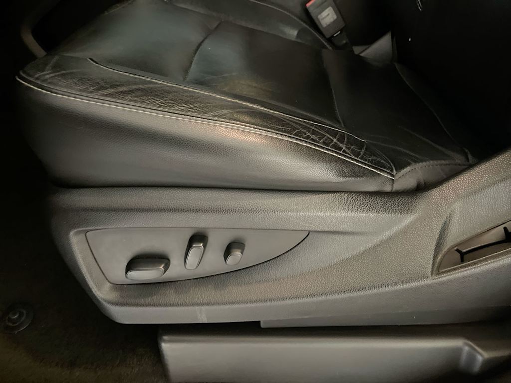 Thumbnail: 2018 Chevrolet Tahoe - 20