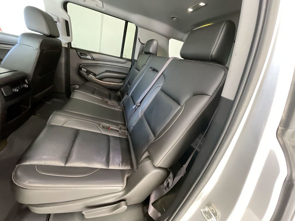 Thumbnail: 2016 Chevrolet Suburban - 11