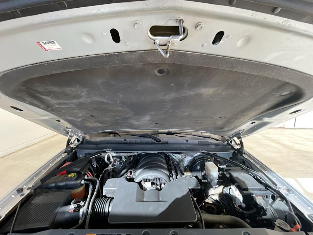 Thumbnail: 2016 Chevrolet Suburban - 8