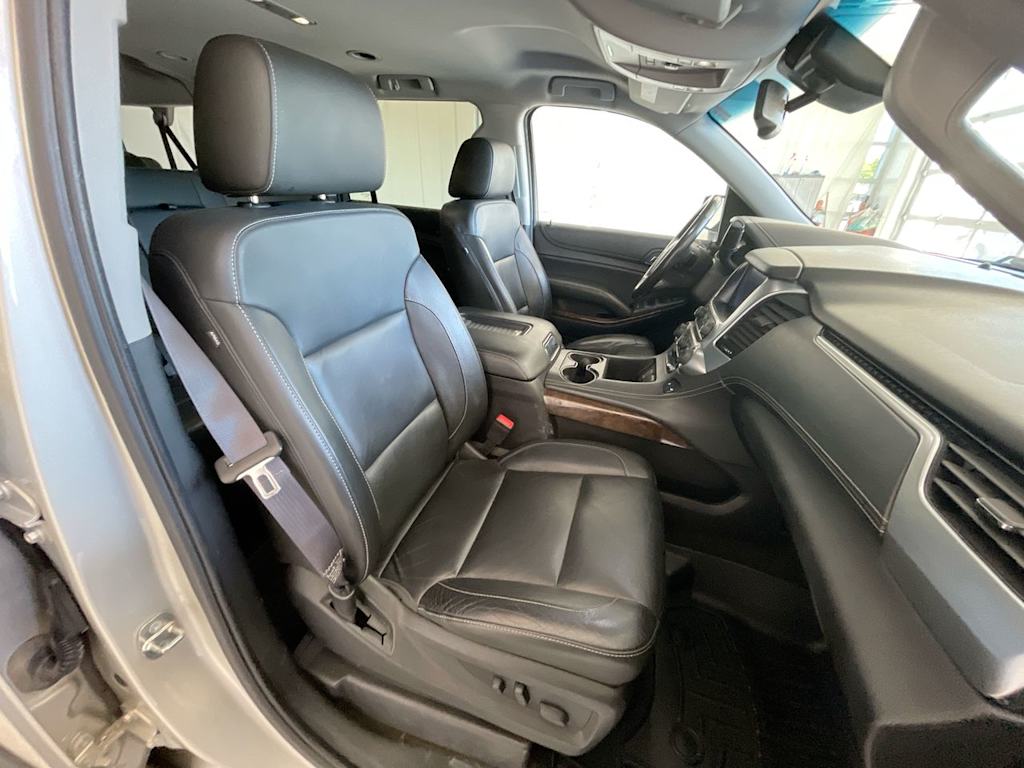 Thumbnail: 2017 Chevrolet Suburban - 10