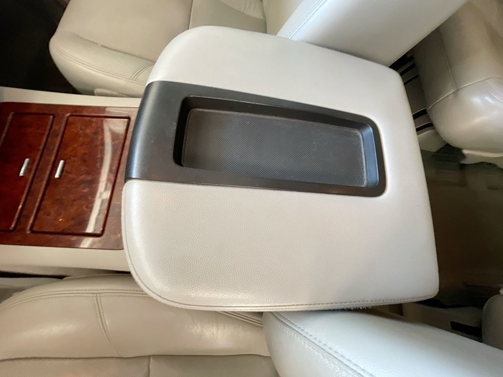 Thumbnail: 2012 Chevrolet Suburban - 26