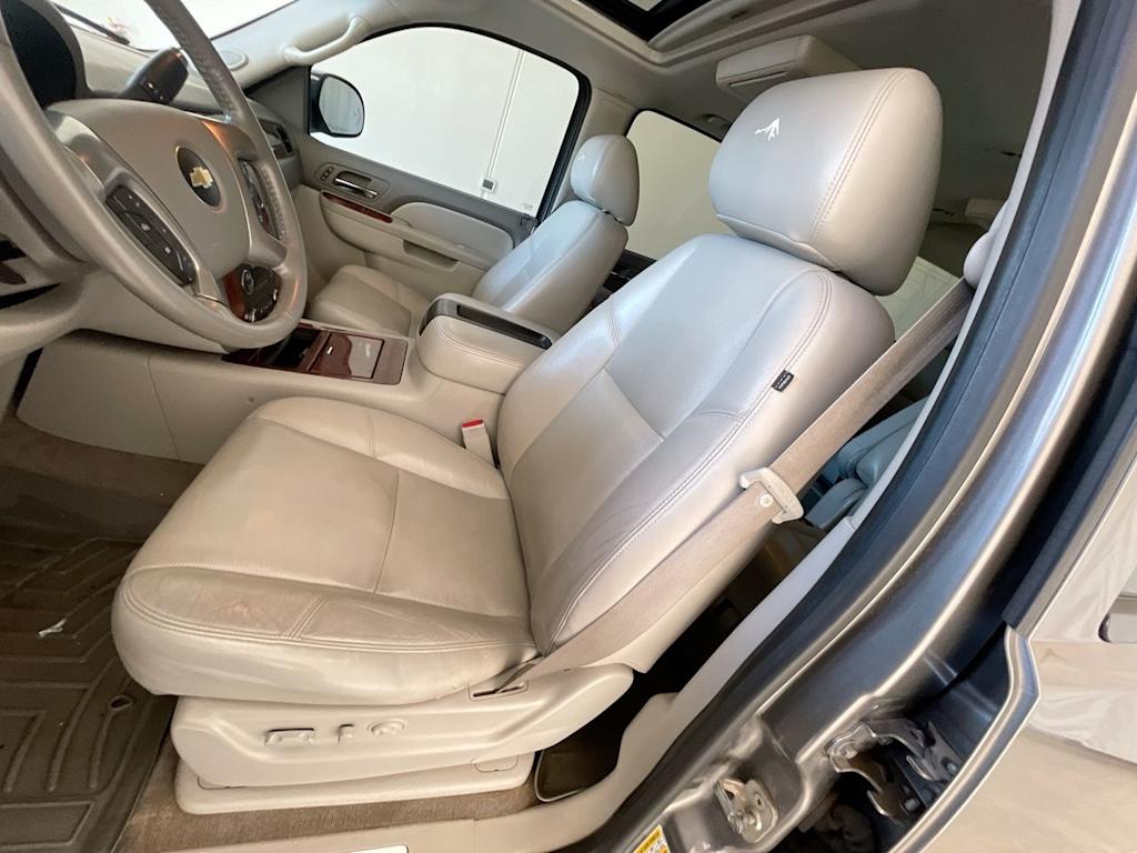 Thumbnail: 2012 Chevrolet Suburban - 10