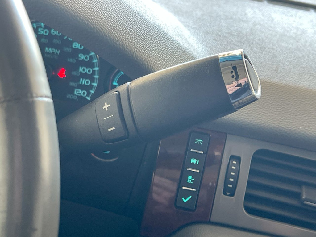 Thumbnail: 2012 Chevrolet Suburban - 9