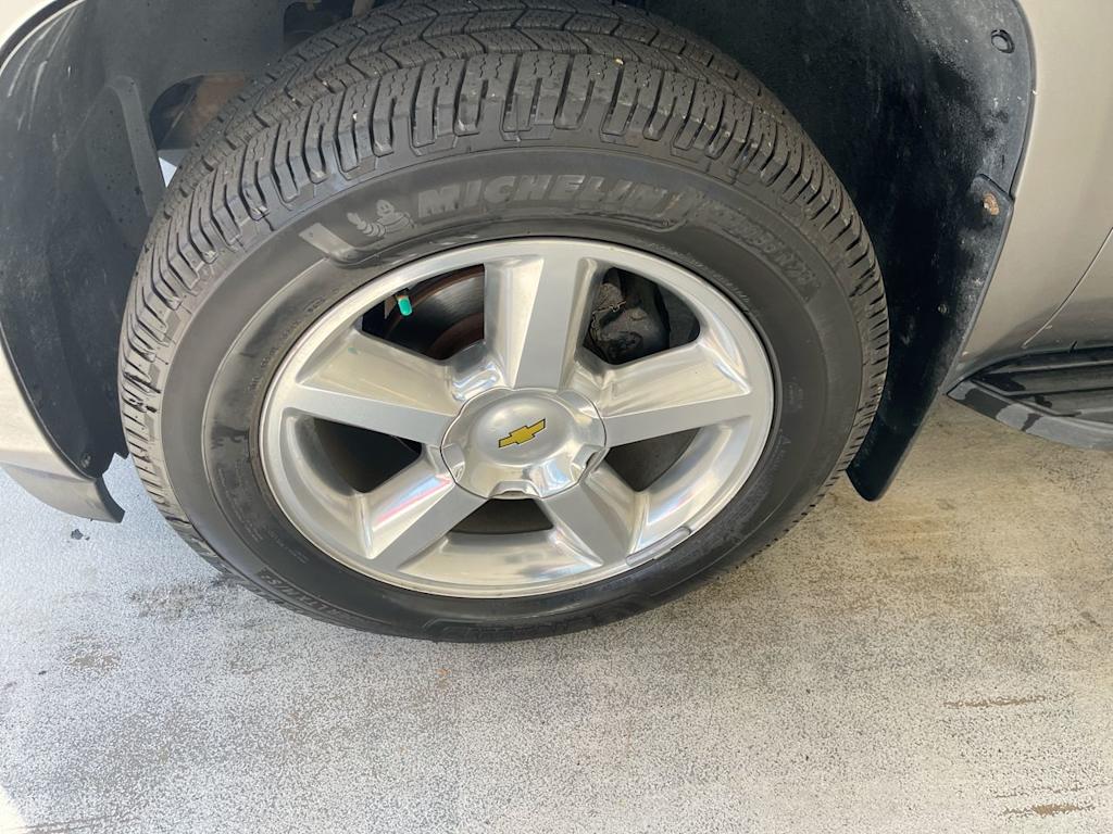 Thumbnail: 2012 Chevrolet Suburban - 7