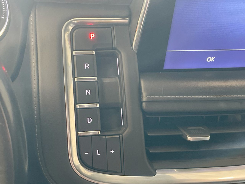Thumbnail: 2021 Chevrolet Tahoe - 26