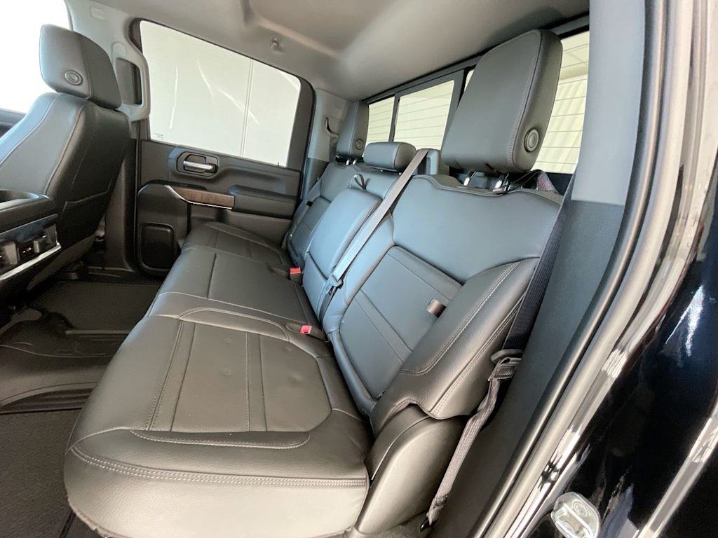 2022 GMC Sierra 2500 Denali 11
