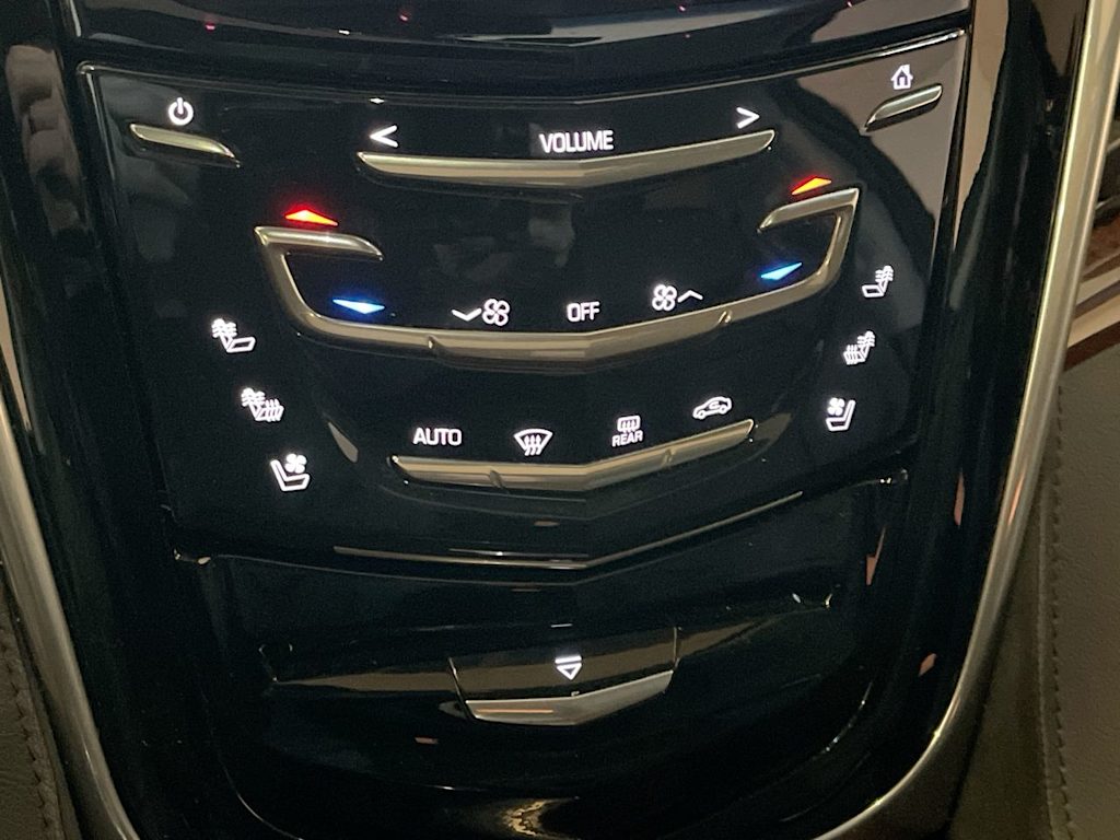 Thumbnail: 2019 Cadillac Escalade - 24