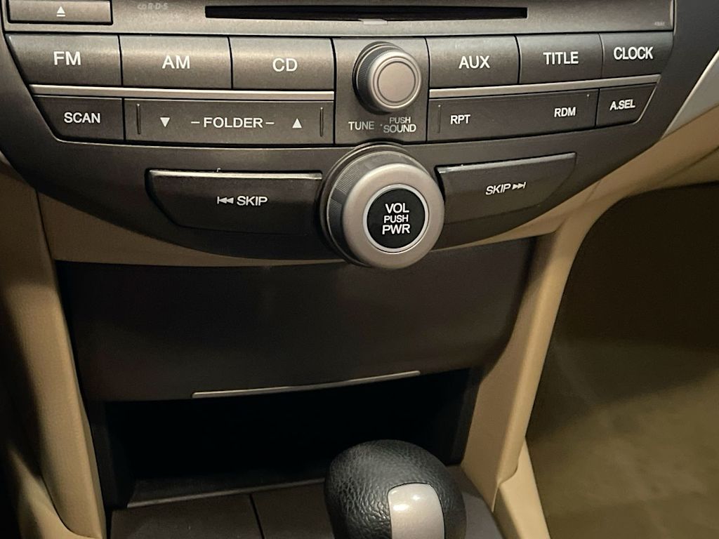 Thumbnail: 2011 Honda Accord - 23